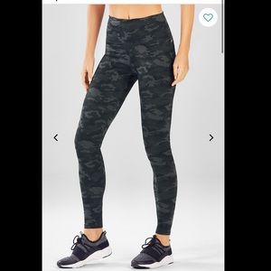 Fabletics High-Waisted Leggings - Size L